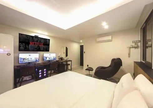 The Stone Bridge Hotel Sasang Busan