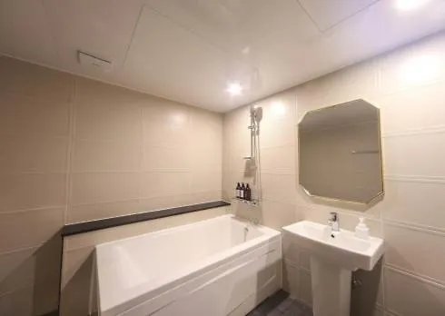 בוסאן The Stone Bridge Hotel Sasang