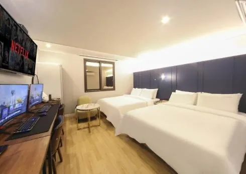 בוסאן The Stone Bridge Hotel Sasang